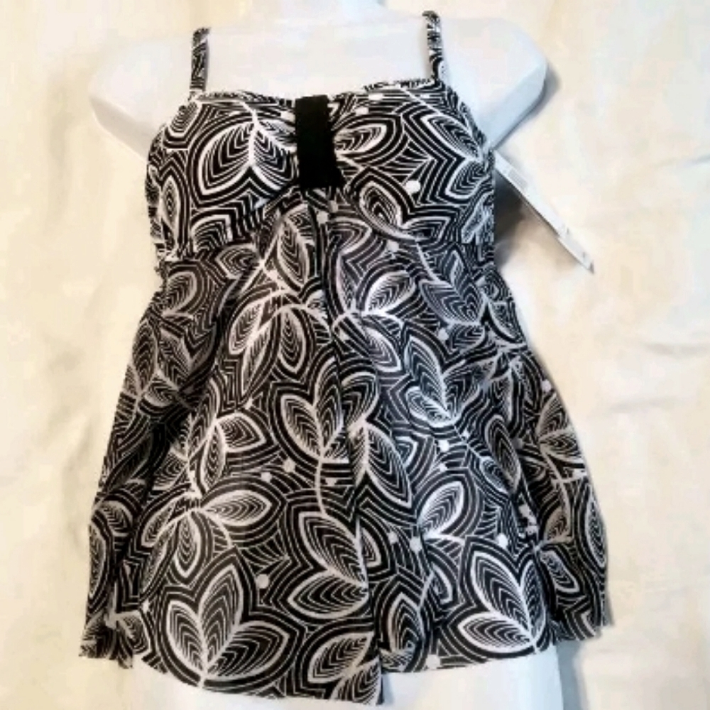 CHRISTINA Breezy tummy Whimsical vibe MATERNITY FLYAWAY swim top New - Picture 1 of 3